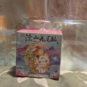 TU SHAN NINE-TAILED FOX BLIND BOX
